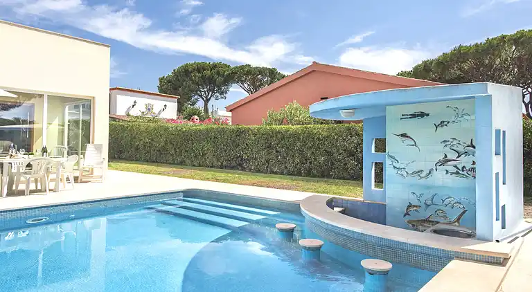 Große Villa mit privatem Pool, in der Nähe von