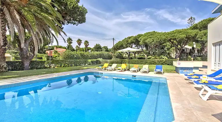 Große Villa mit privatem Pool, in der Nähe von