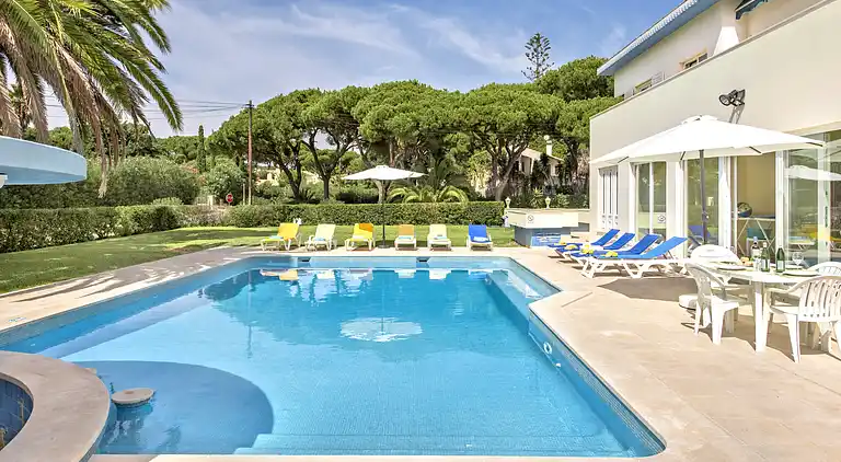 Große Villa mit privatem Pool, in der Nähe von