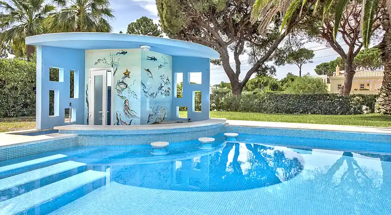 Große Villa mit privatem Pool, in der Nähe von