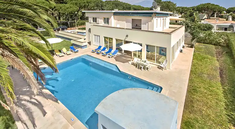 Große Villa mit privatem Pool, in der Nähe von