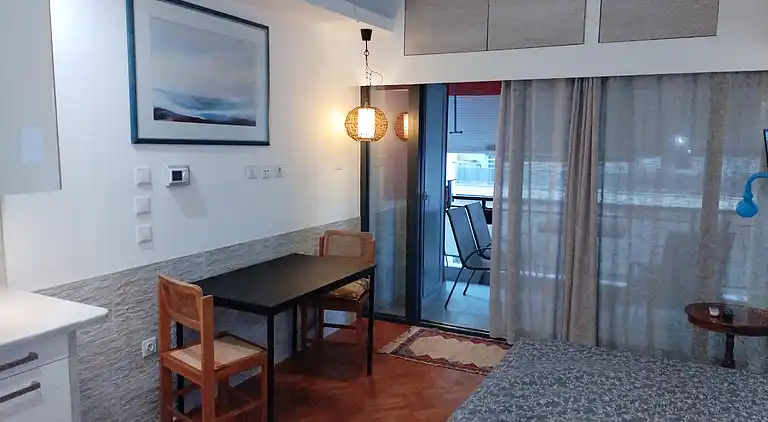 Seafront Apartment With Sea View YR11