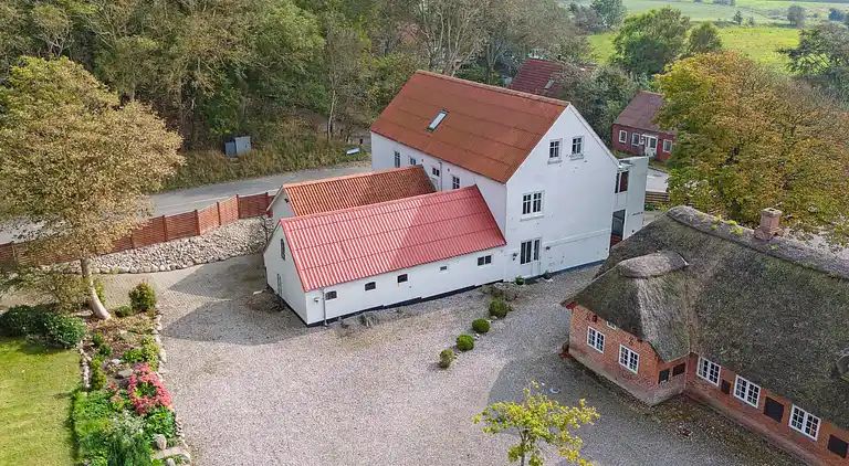 Stort feriehus ved Limfjorden