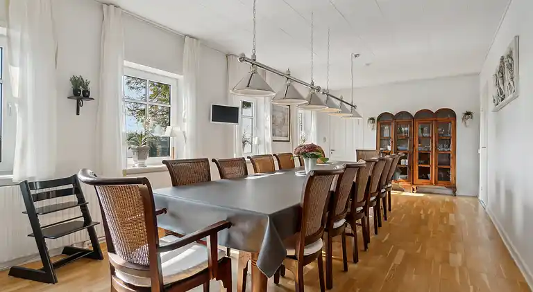 Stort feriehus ved Limfjorden