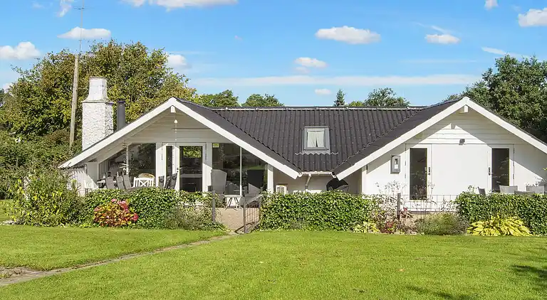 Holiday home in Hejlsminde Strand