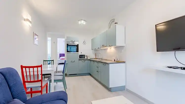 Apartment in Kaštel Gomilica