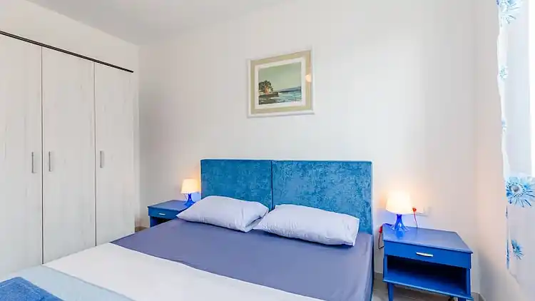Apartment in Kaštel Gomilica