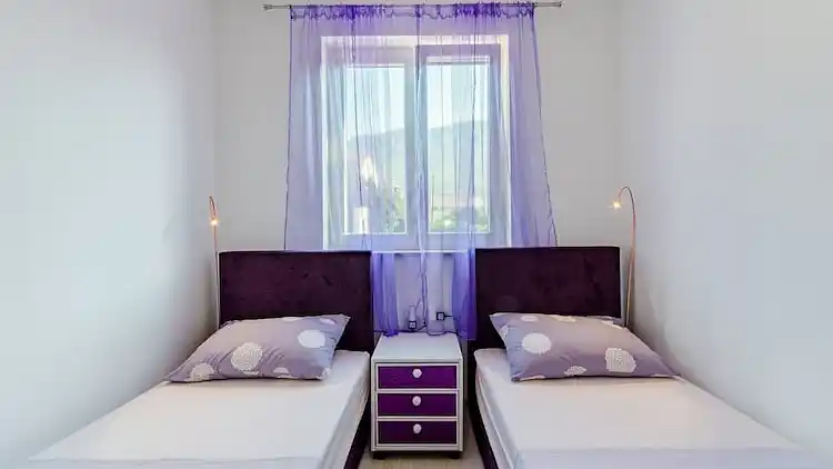 Apartment in Kaštel Gomilica