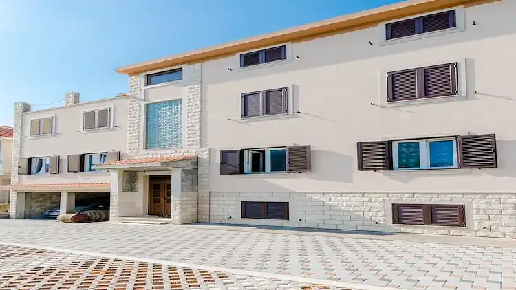 Apartment in Kaštel Gomilica