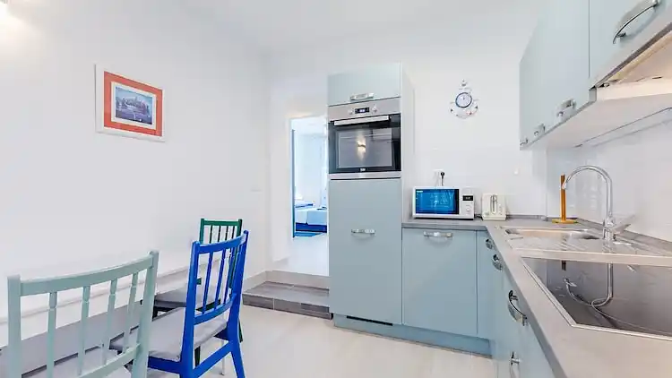 Apartment in Kaštel Gomilica