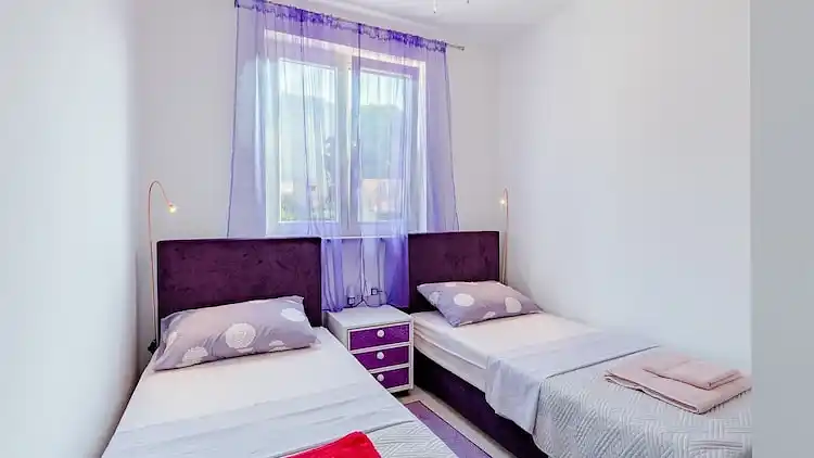 Apartment in Kaštel Gomilica