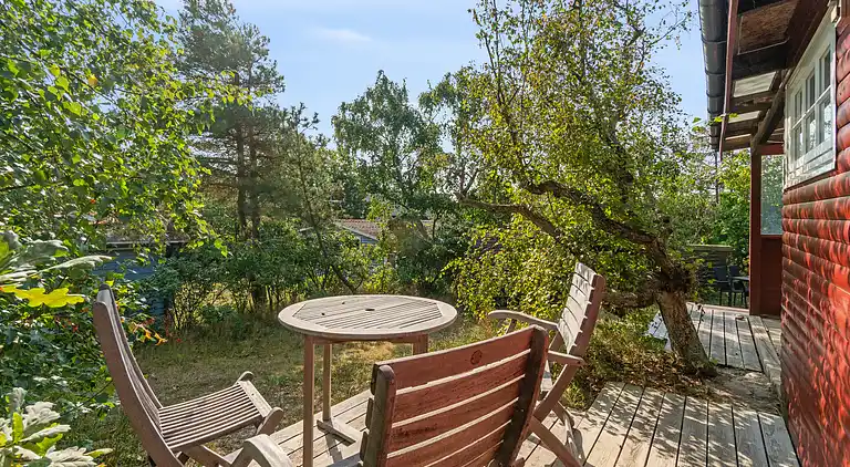 Klassisk sommerhus ved badestrand i Boderne