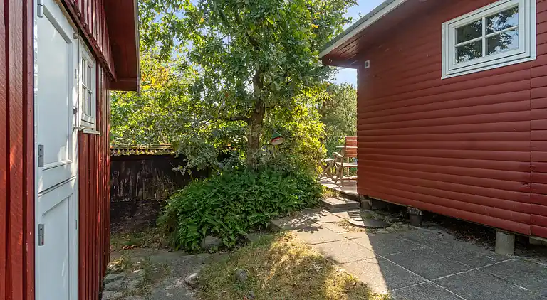 Klassisk sommerhus ved badestrand i Boderne