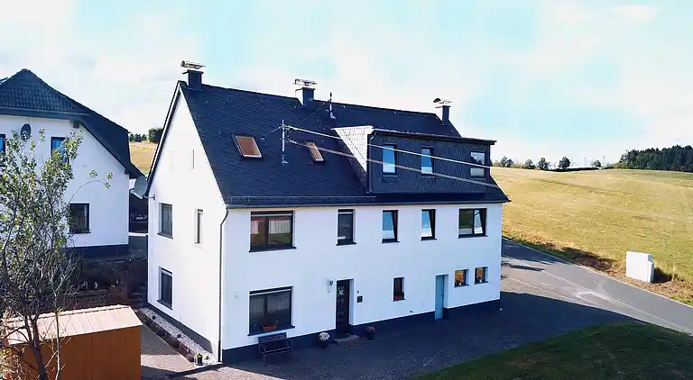 Holiday home in Reuth