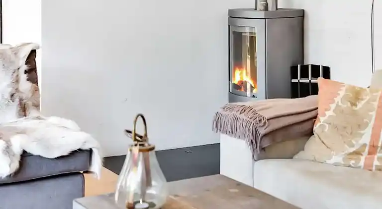 Roligt sommerhusliv kun 50 meter fra stranden