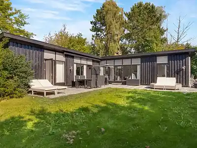 Slåenvej 6