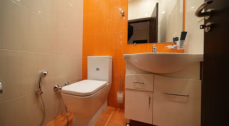 City View 2-bedroom Luxury Apartment on 13 Buzand street by