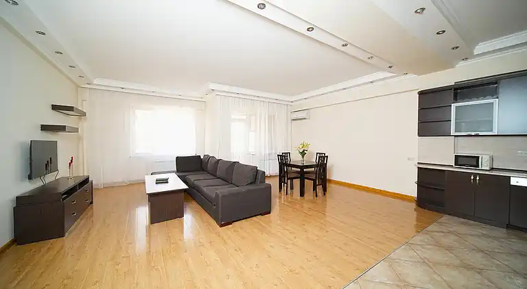 City View 2-bedroom Luxury Apartment on 13 Buzand street by