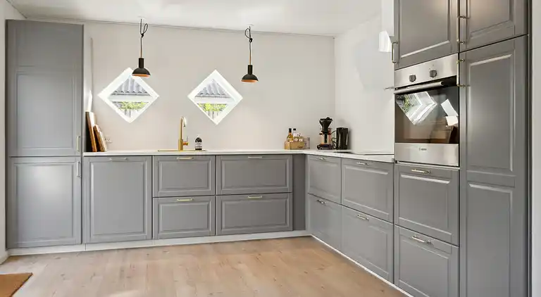 Modernes Skagen-Haus nah am Strand und Stadt