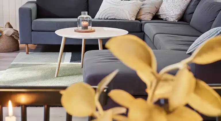 Nyrenoveret og moderne sommerhus tæt på stranden