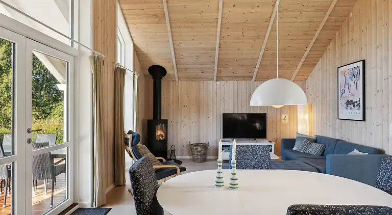 Lovely summer house with SPA, close to the beach.