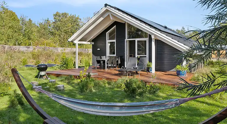 Lovely summer house with SPA, close to the beach.