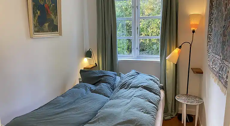 Charmerende stråtægt sommerhus fra 1947 