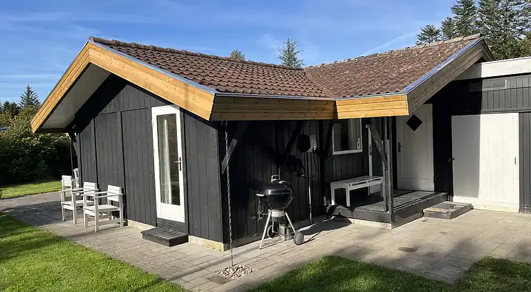 Hyggeligt feriehus med plads til afslapning