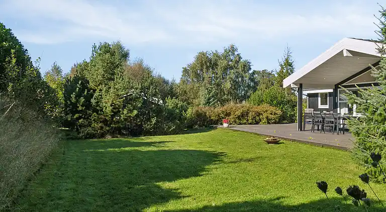 Lækkert 10 personers sommerhus med sauna og spa.