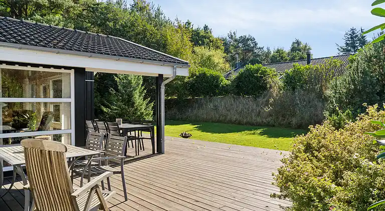Lækkert 10 personers sommerhus med sauna og spa.