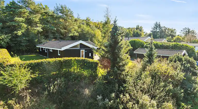 Lækkert 10 personers sommerhus med sauna og spa.