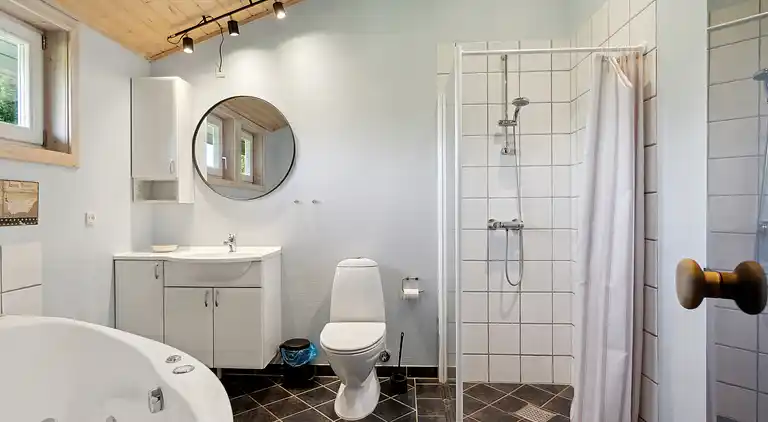 Lækkert 10 personers sommerhus med sauna og spa.