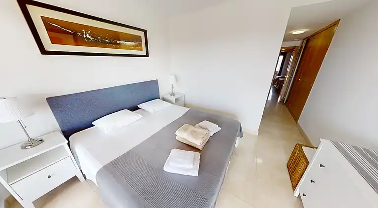 Ático cerca de golf y playa