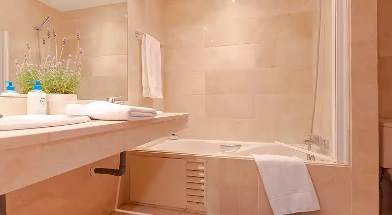 Ático cerca de golf y playa