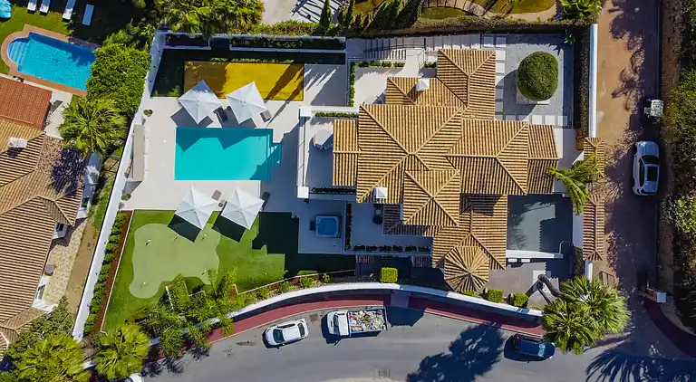 FANTASTIC LUXURY VILLA