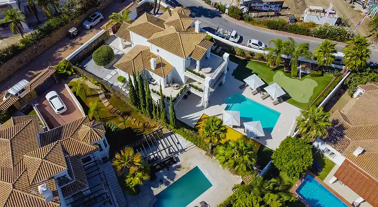 FANTASTIC LUXURY VILLA