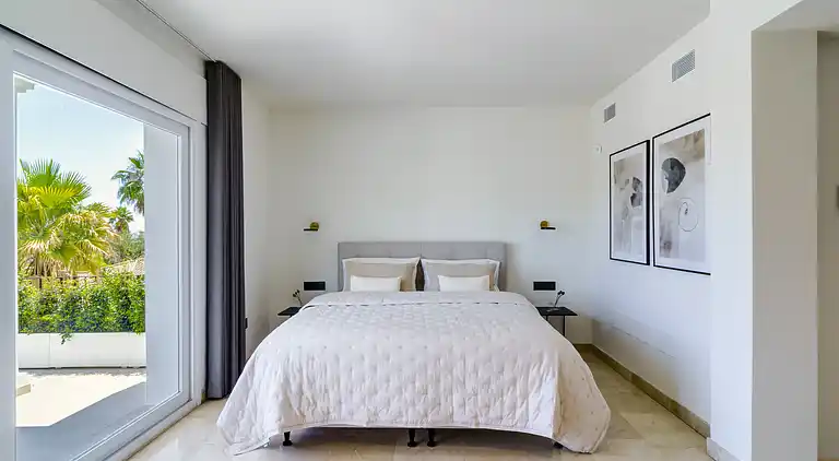 FANTASTIC LUXURY VILLA