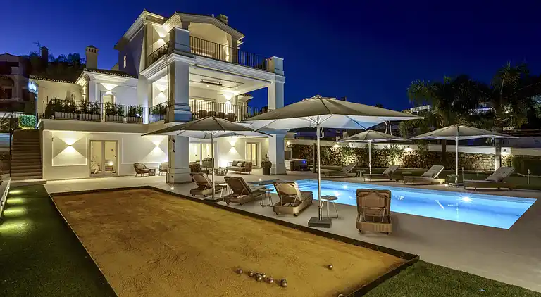FANTASTIC LUXURY VILLA