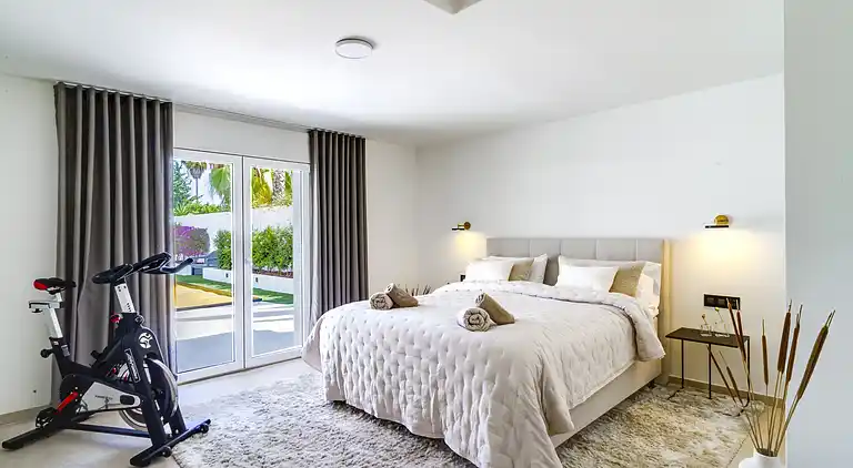 FANTASTIC LUXURY VILLA