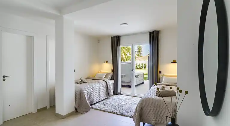 FANTASTIC LUXURY VILLA