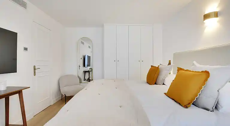 Apartment in Upper Marais