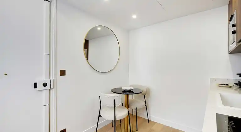 Apartment in Upper Marais