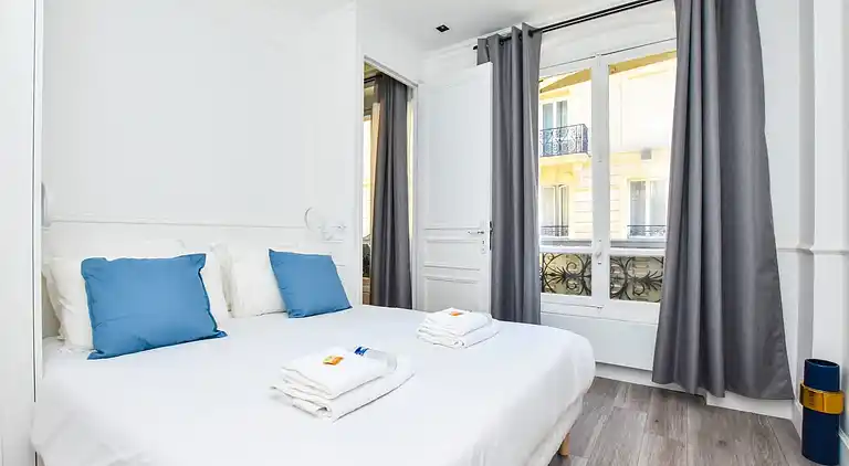 Apartment in Faubourg-Montmartre