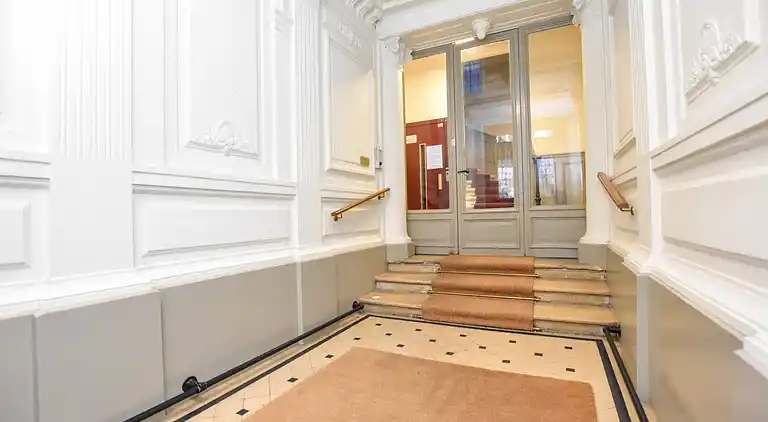 Apartment in Faubourg-Montmartre