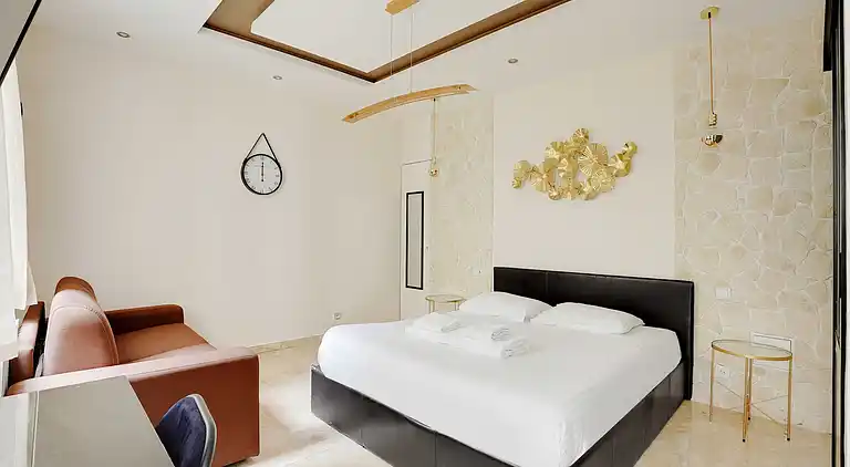 Apartment in Porte-Saint-Denis