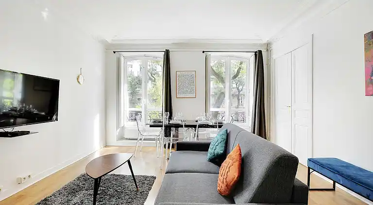 Apartment in Porte-Saint-Martin