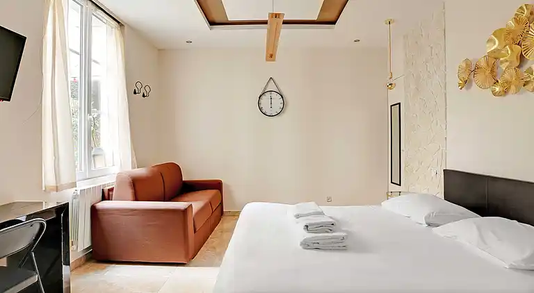 Apartment in Porte-Saint-Denis