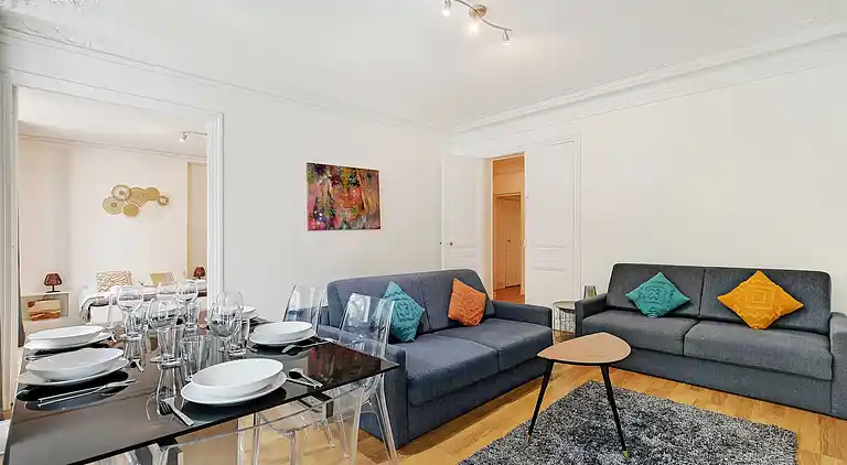 Apartment in Porte-Saint-Martin