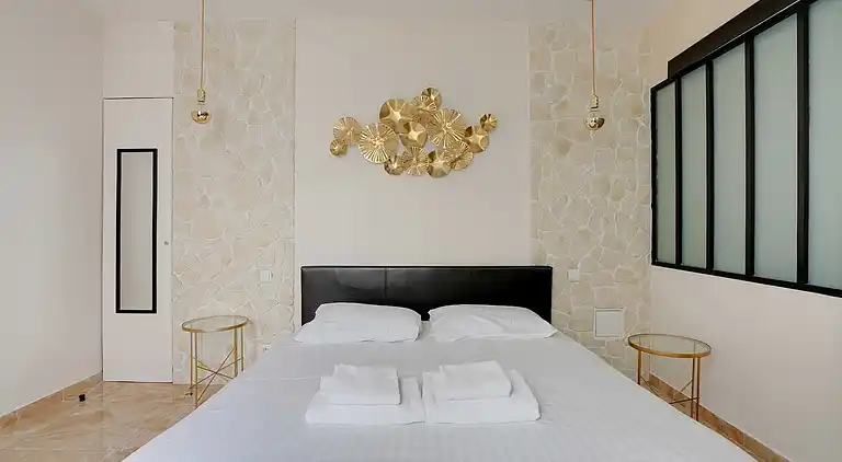 Apartment in Porte-Saint-Denis