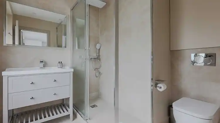 Apartment in Plaine-Monceau